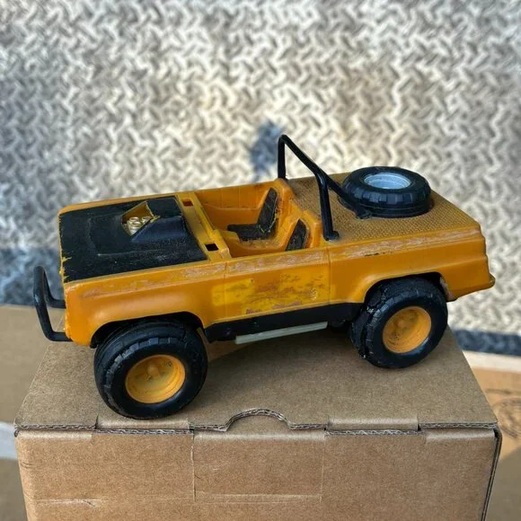 Vintage Marx Toys Baja 100 Bronco Pull String Made in Hong Kong - Picture 1 of 8